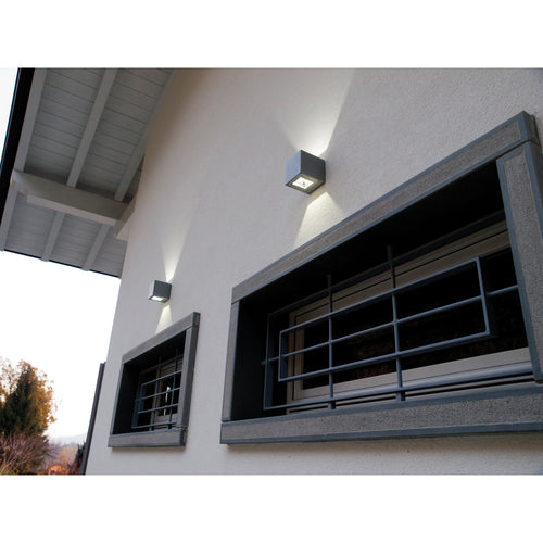 Aplique MIRCA IP65 LED SMD AC 2x4.50W 420lm CRI80 3000K 70º,10º up-down Negro – Ref. 204C-L01H1B-02