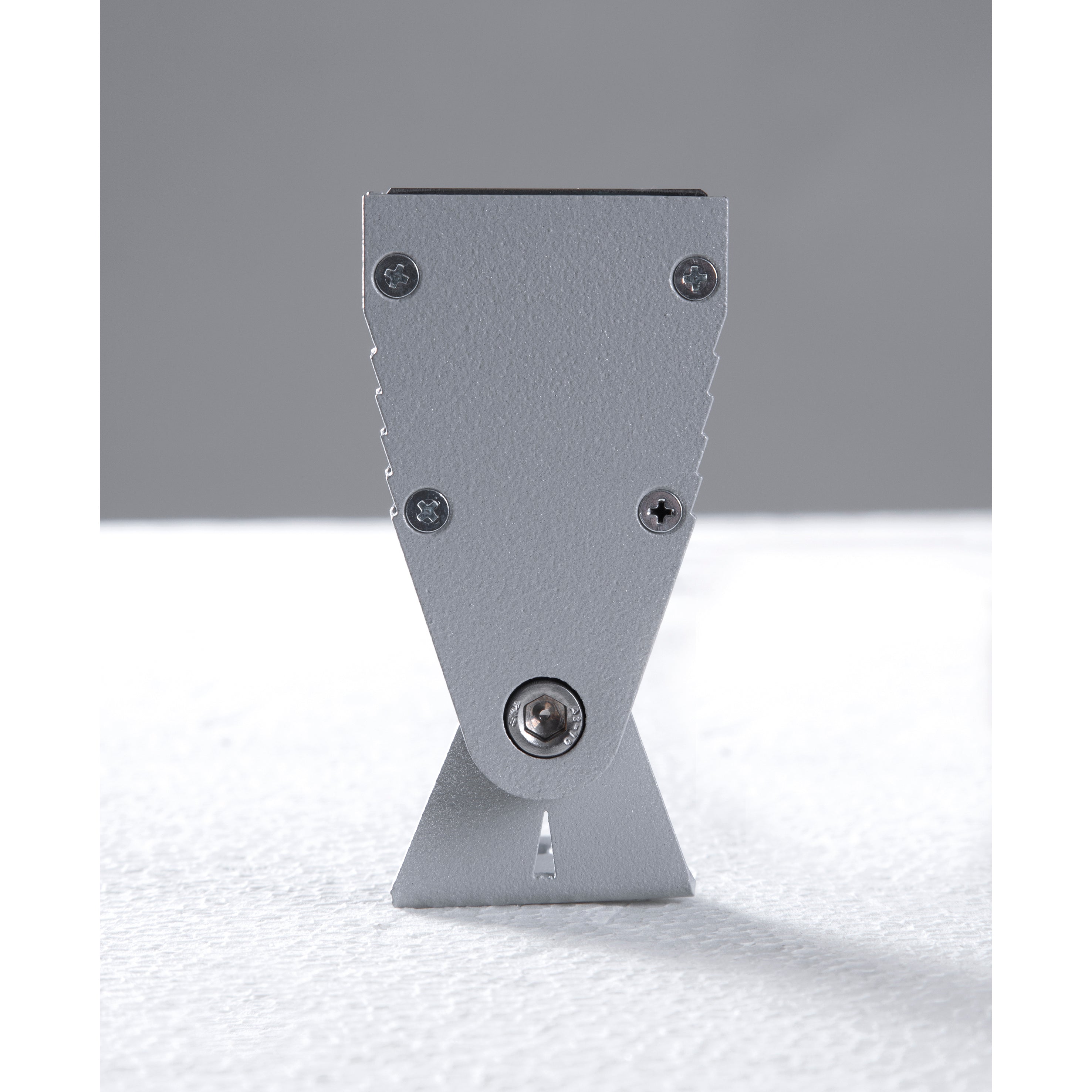 Proyector superficie tilt WALK IP67 LED SMD 52W 7560lm(6045lm) CRI80 4000K 42º/12º Gris – Ref. 920D-L3347B-03